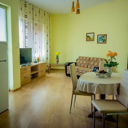 Apartcomplex Ritza 圣君士坦丁和海伦那 外观 照片